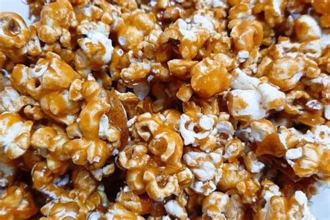 Homemade Caramel Popcorn Sedap dan Rangup Buat Orang Lapo