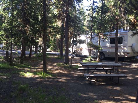 reserve yellowstone grant village campground