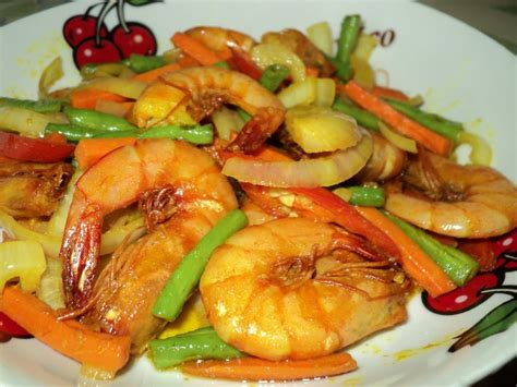 Dari Dapur Maklong Udang Goreng Kunyit