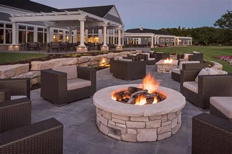 resort style fire pit
