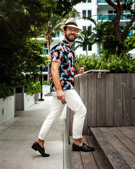 Discover the Ultimate Guide to Resort Wear for Men: Style, Comfort, and Essential Tips