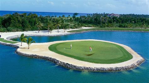 resorts in cap cana with golf courses
