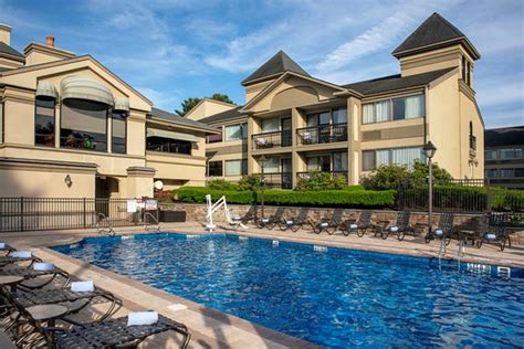 resorts in pennsylvania for adults
