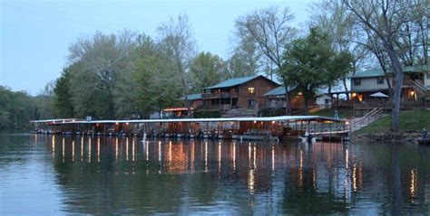 resorts near lilleys landing