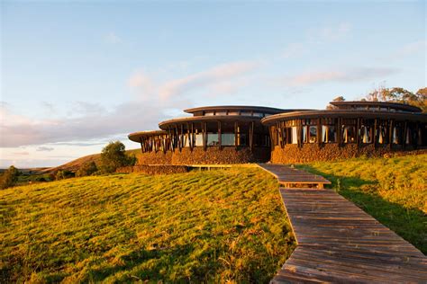 resorts on easter island