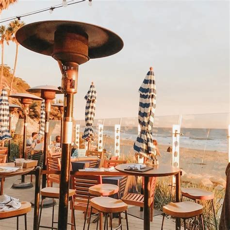 restaurant at hendrys beach