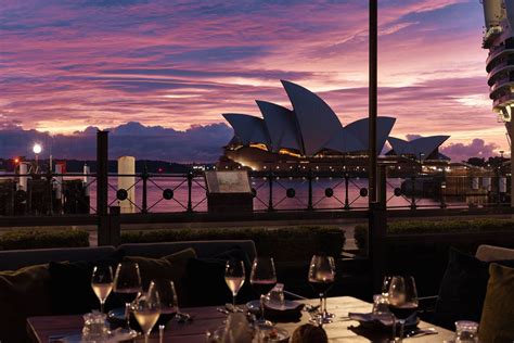 restaurants at the rock