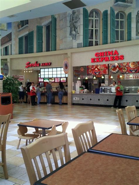 restaurants in columbiana mall