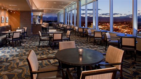 restaurants near denver hyatt regency