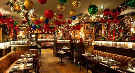 vyazma.info:restaurants open on christmas eve near me