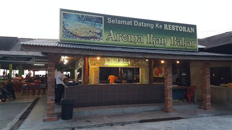 Travel and Dining Experience Medan Ikan Bakar Jeram Pantai Jeram