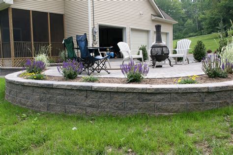 Retaining Wall Patio Border