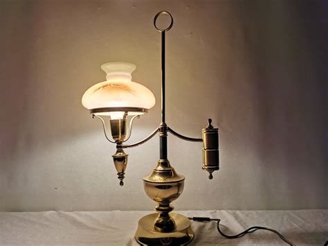 Vintage Retro bordslampa i Mässig (410018690) ᐈ Köp på Tradera