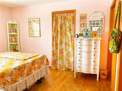 Retro Bedroom Makeover
