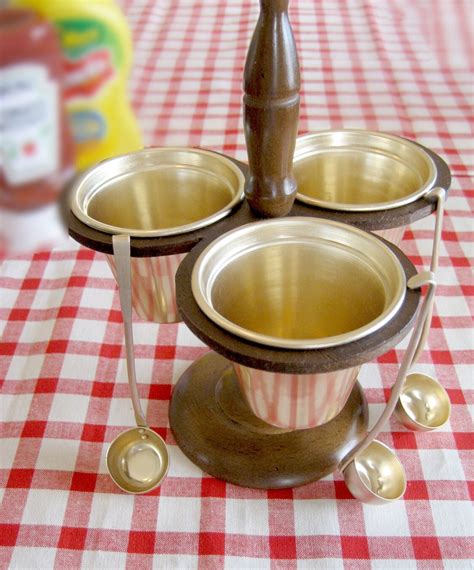 Retro Condiment Caddy Set