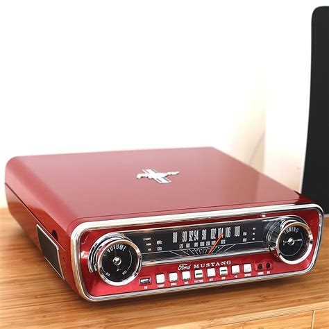 Retro Resonance of 1970 Mustang Radio