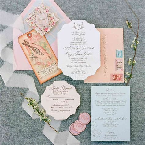 12+ Retro Wedding Invitations