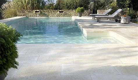 terrasse piscine pierre naturelle