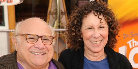 rhea perlman net worth