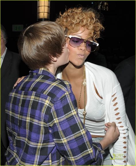 rhianna and justin bieber