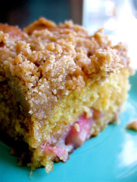 rhubarb coffee cake