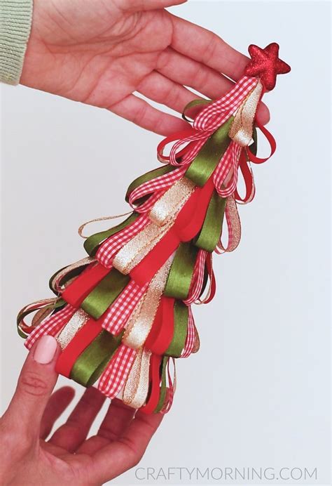 Ribbon Loop Christmas Tree