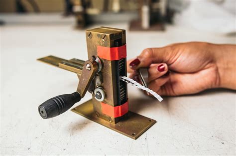 Ribbon Mic Corrugator