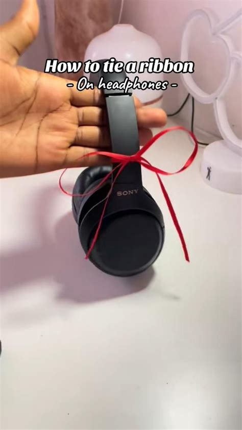 Ribbon On Headphones Tutorial