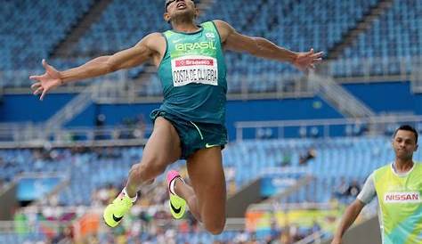 Ricardo Costa de Oliveira leaps to first Brazilian gold medal of Rio