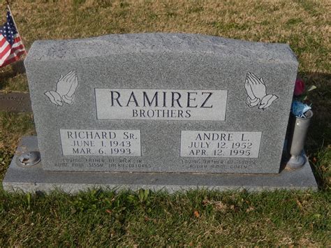 richard ramirez grave