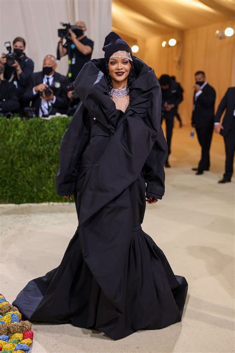 rihanna met gala 2021 dress