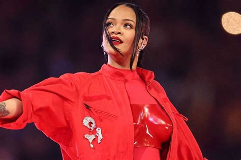 rihanna super bowl 2021 outfit