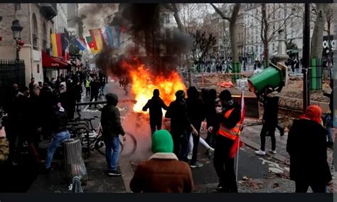 riots in paris dec 2022