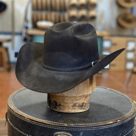 Yellowstone Rip Wheeler Fedora Hat California Outfits