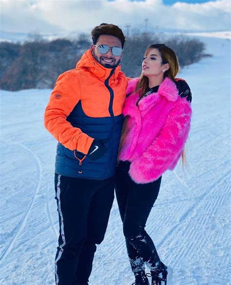 rishabh pant height in feet