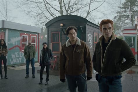 Riverdale Behind the Scenes Filming Secrets Straight From the Cast