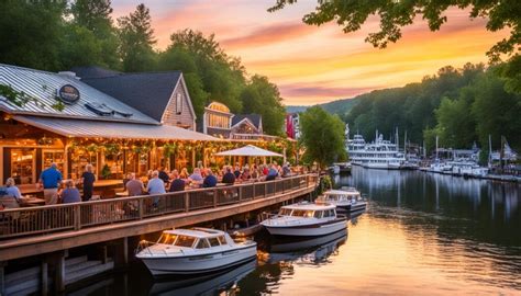 Experience Riverside Eateries