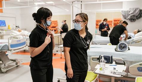 rmit diploma of nursing course code