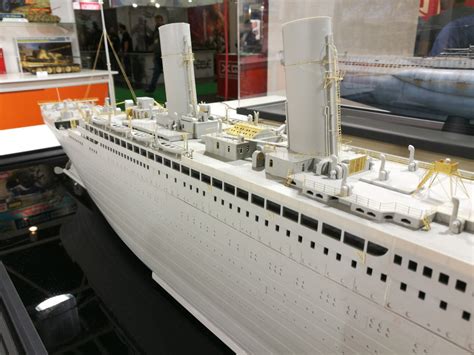 rms titanic trumpeter scale 1/200