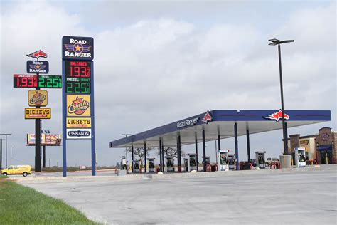 I35 offers new travel center, gas station The Baylor Lariat