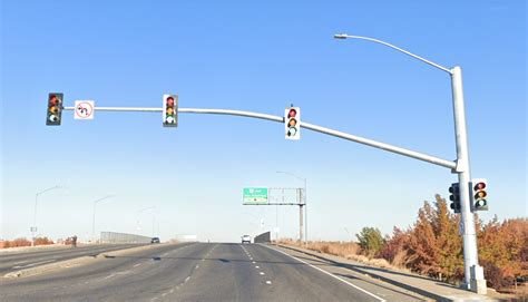 roadway with a single traffic light