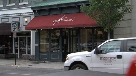'It feels great’ Downtown Roanoke restaurants reopen patios while