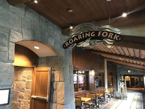 PHOTOS Mobile Ordering Now Available at Roaring Fork in Disney's