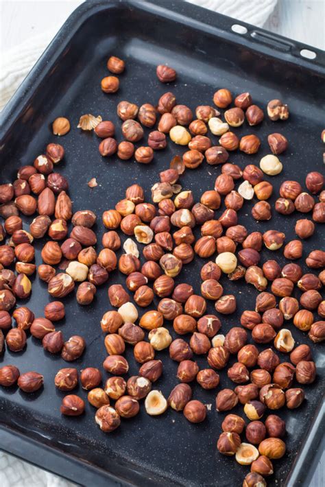 Roast Hazelnuts In Shell Oven