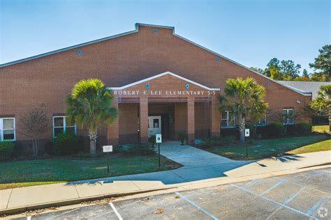 Robert E Lee Elementary School