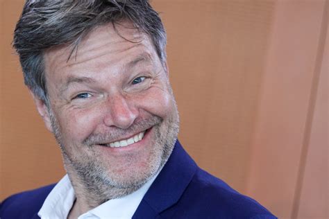 5 Facts Robert Habeck