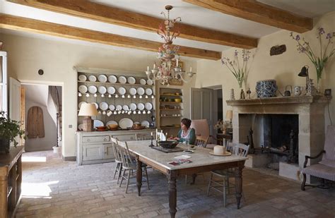 A 'country house' in London by Robert Kime House & Garden