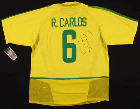 roberto carlos shirt number