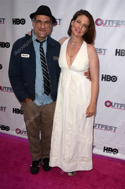 Unveiling The Personal Life Of Robin Weigert: Who Is Her Partner?