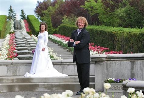 17+ Robyn Brown Wedding